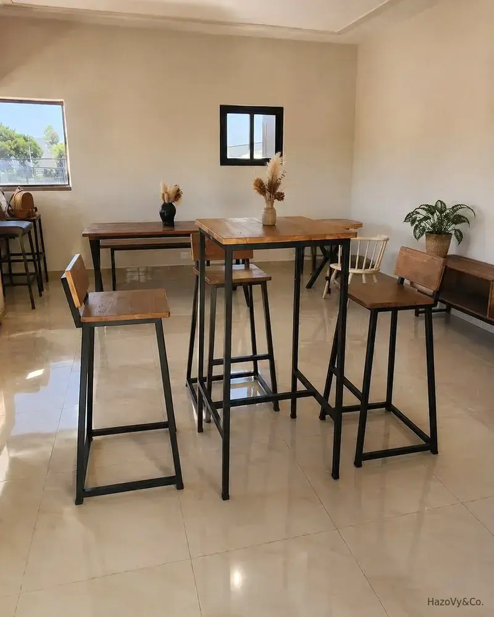 Table d'extérieur en bois & métal, sur mesure — HazoVy&Co Antananarivo