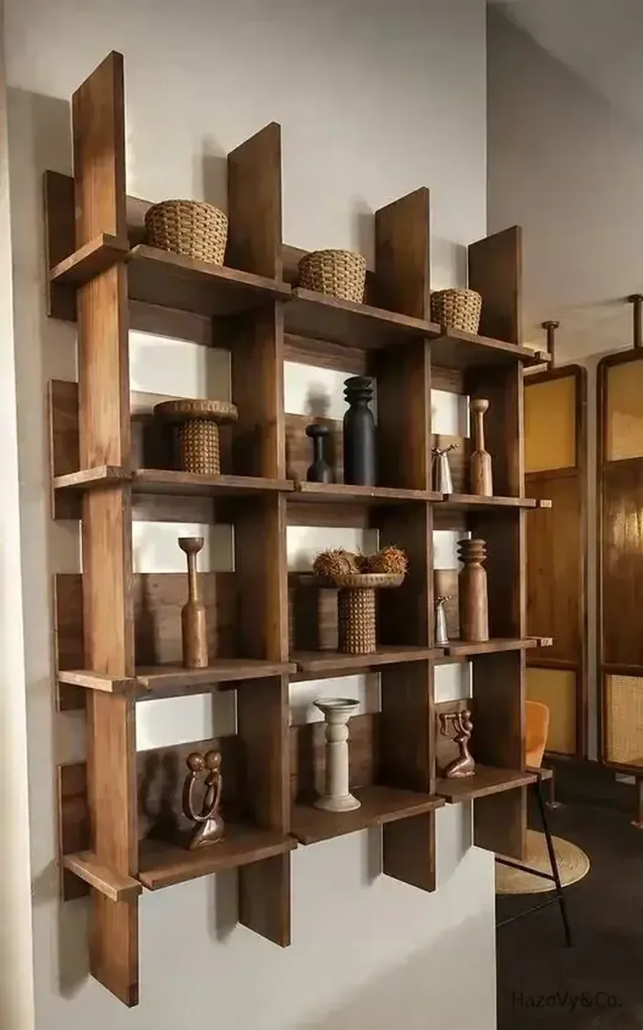 Bibliothèque en bois & tube métal, sur mesure — HazoVy&Co Antananarivo