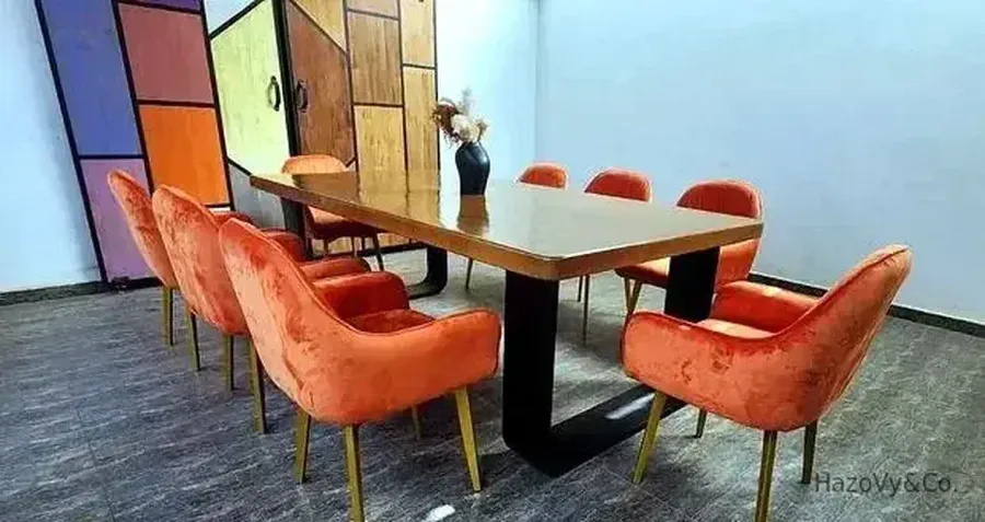 Chaise en velours & pieds dorés, sur mesure — HazoVy&Co Antananarivo