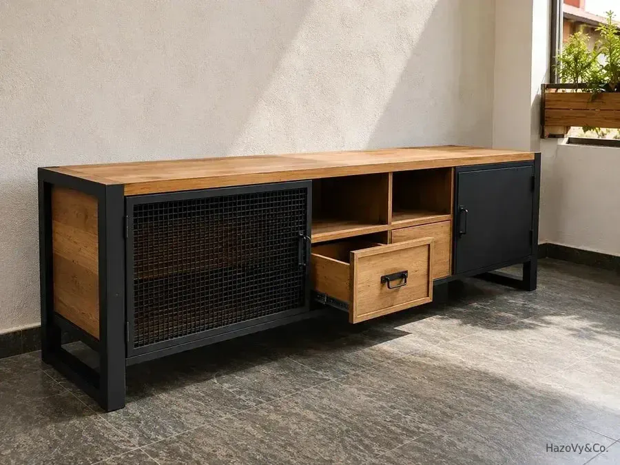 Meuble TV en bois & métal, sur mesure — HazoVy&Co Antananarivo