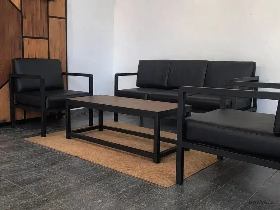 Canapé en bois & similicuir, sur mesure — HazoVy&Co Antananarivo